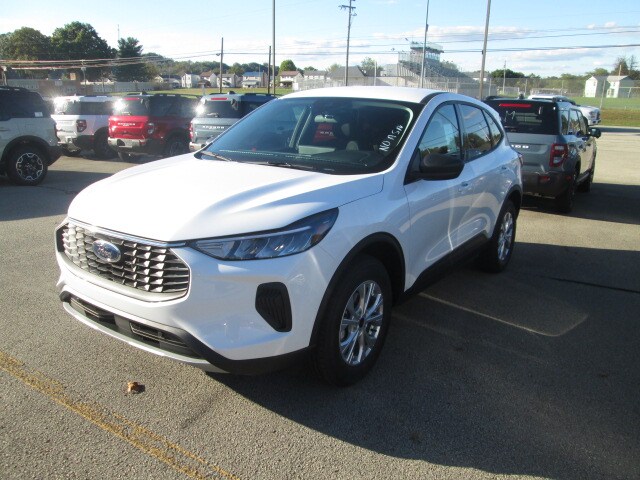 2026 Ford Escape Active photo 3