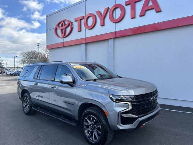 2023 Chevrolet Suburban Z71's photo