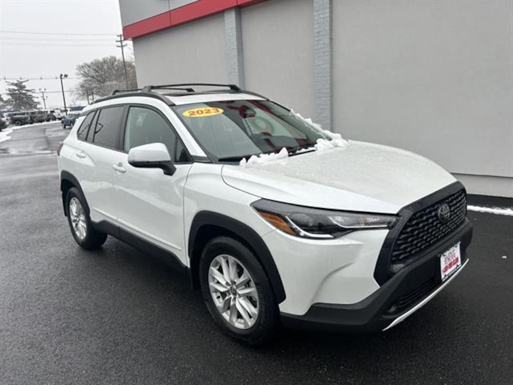 Used 2023 Toyota Corolla Cross LE SUV