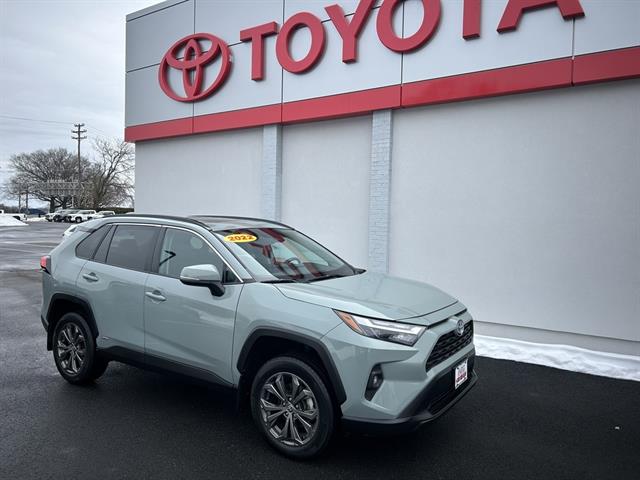 2022 Toyota RAV4 XLE Premium