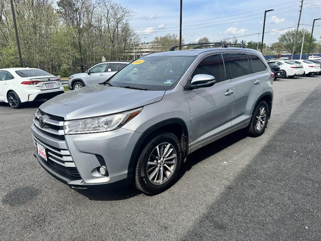Used 2017 Toyota Highlander XLE with VIN 5TDJZRFH3HS432117 for sale in Fair Lawn, NJ