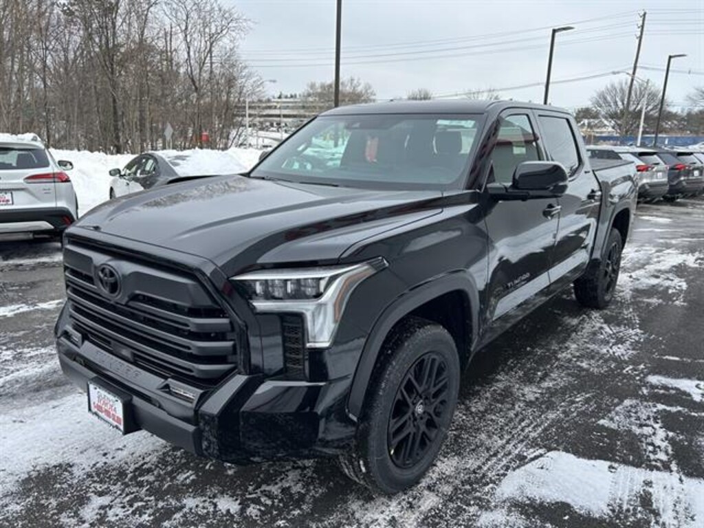 New 2026 Toyota Tundra Limited LIMITED CREWMAX 5.5