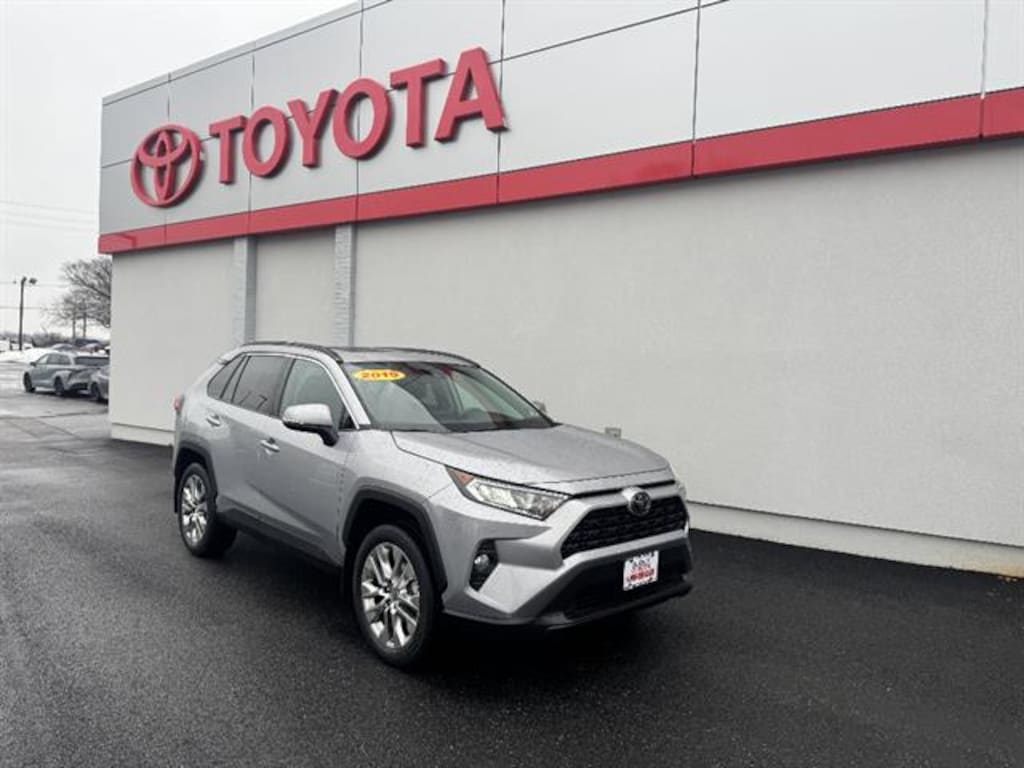 Used 2019 Toyota RAV4 XLE Premium SUV