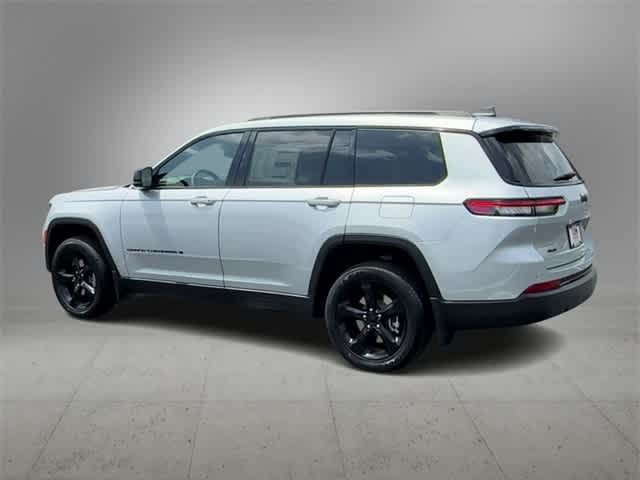 Thumbnail: 2023 Jeep Grand Cherokee L - 6