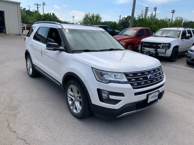 Thumbnail: 2016 Ford Explorer - 19