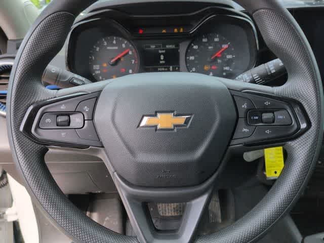 Thumbnail: 2025 Chevrolet Trax - 22