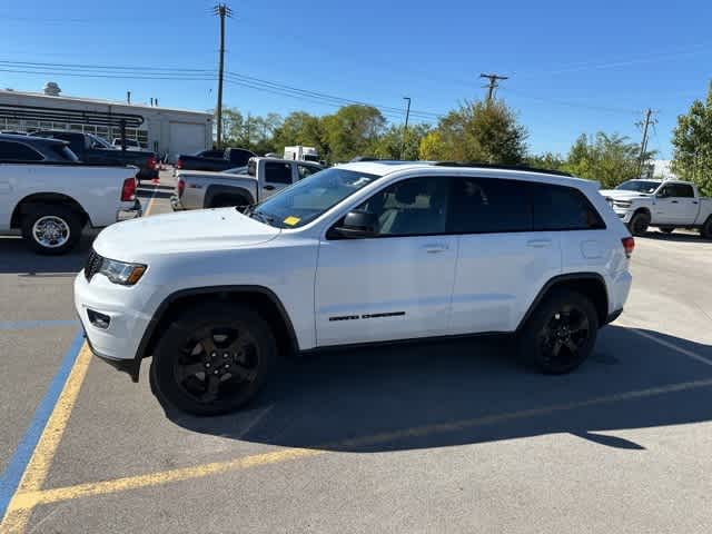 Thumbnail: 2020 Jeep Grand Cherokee - 12