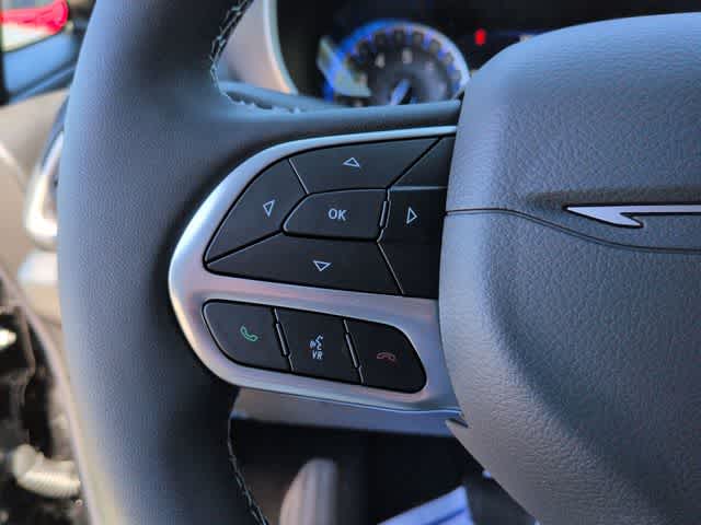 Thumbnail: 2027 Chrysler Pacifica - 23