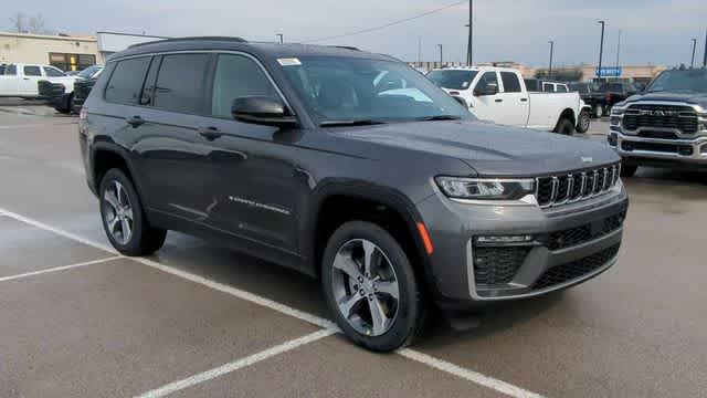 Thumbnail: 2026 Jeep Grand Cherokee L - 2