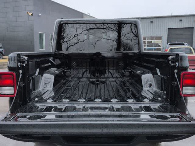 Thumbnail: 2026 Jeep Gladiator - 33