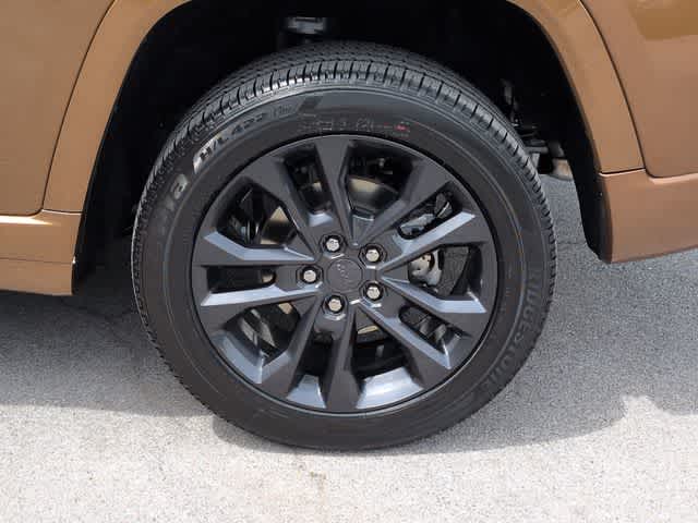 Thumbnail: 2026 Jeep Grand Cherokee - 14