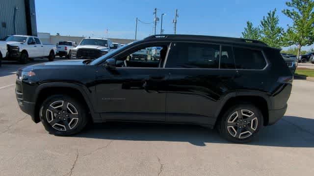 Thumbnail: 2026 Jeep Cherokee - 5