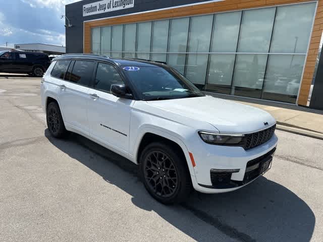 Thumbnail: 2023 Jeep Grand Cherokee L - 28