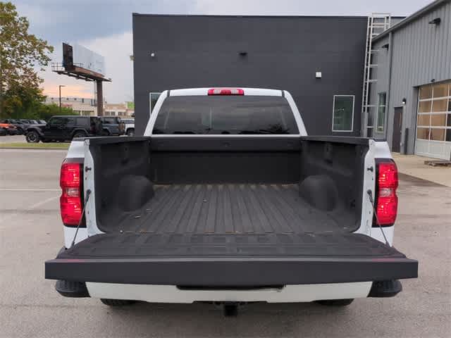 Thumbnail: 2018 Chevrolet Silverado 1500 - 33
