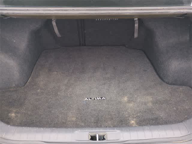 Thumbnail: 2013 Nissan Altima - 32