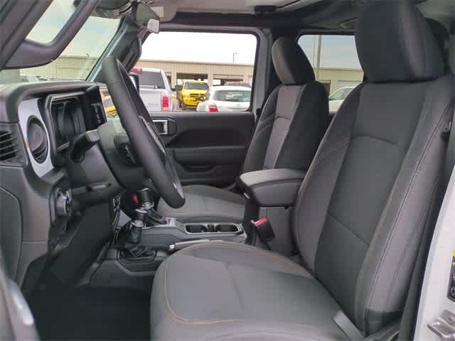 Thumbnail: 2025 Jeep Gladiator - 16