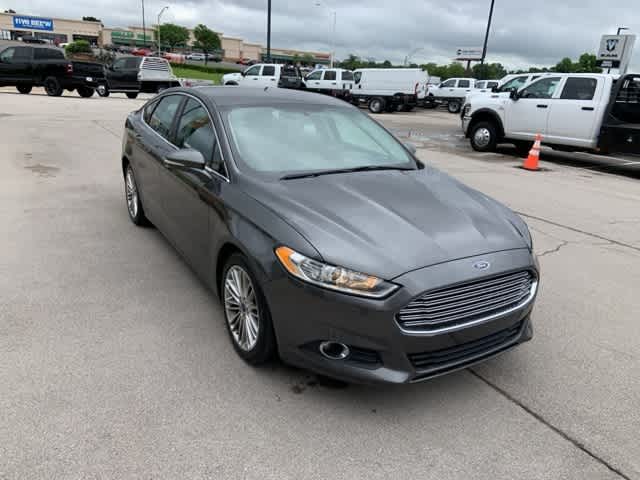 2015 Ford Fusion SE 28