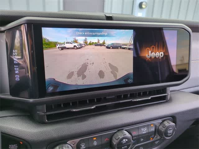 Thumbnail: 2025 Jeep Gladiator - 29