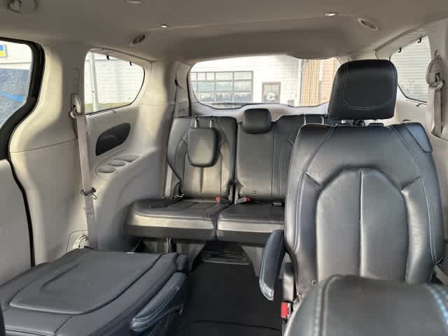 Thumbnail: 2021 Chrysler Pacifica - 11