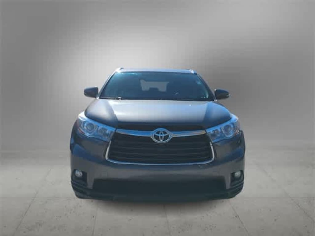 Used 2016 Toyota Highlander XLE SUV