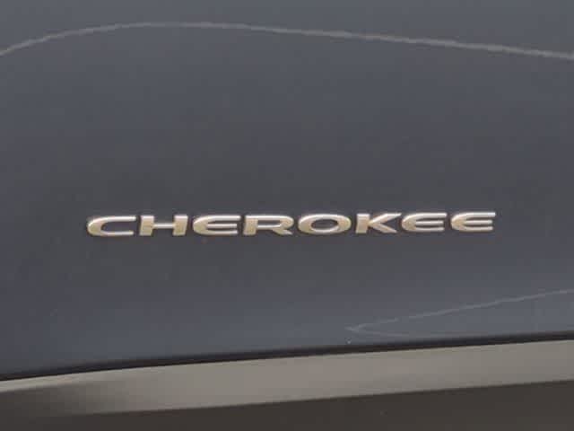 Thumbnail: 2019 Jeep Cherokee - 12