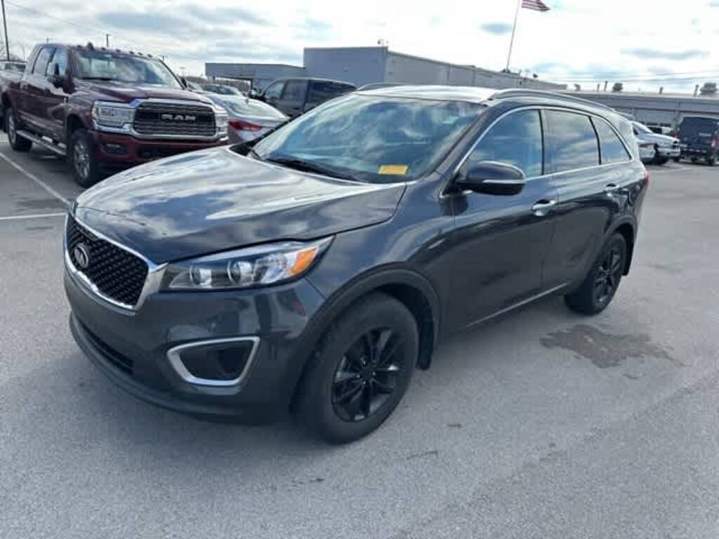 Used 2018 Kia Sorento LX SUV