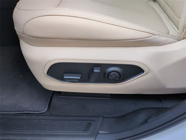 Thumbnail: 2025 Jeep Grand Cherokee L - 18