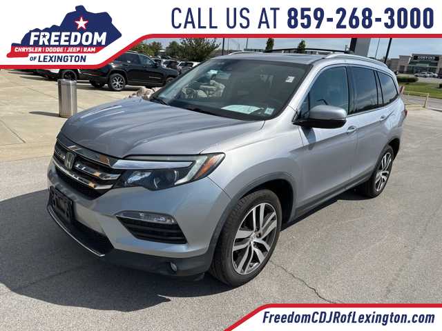 Thumbnail: 2017 Honda Pilot - 1