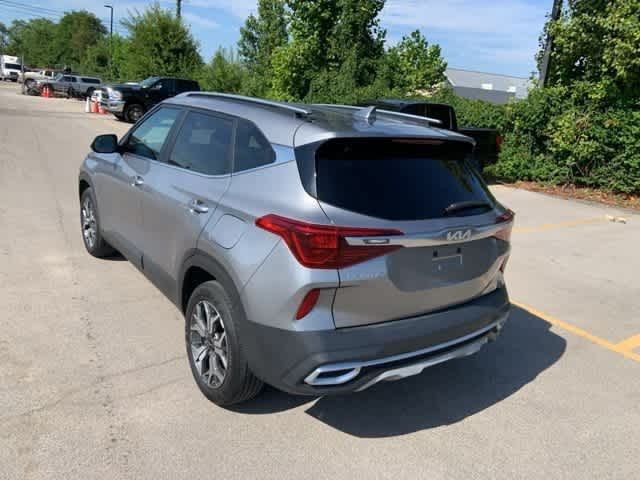 Thumbnail: 2023 Kia Seltos - 21
