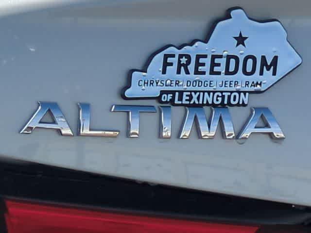 Thumbnail: 2022 Nissan Altima - 12