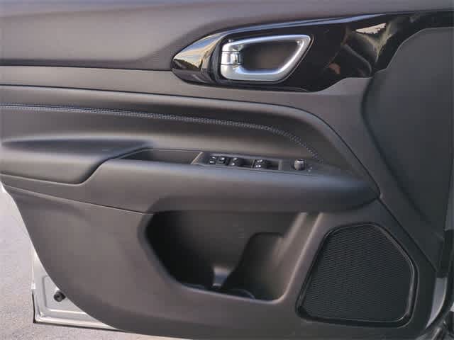 Thumbnail: 2026 Jeep Compass - 31