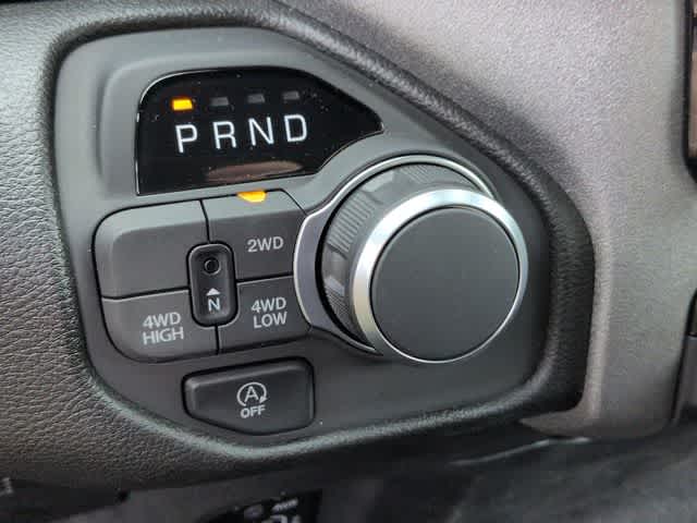 Thumbnail: 2026 RAM 1500 - 31