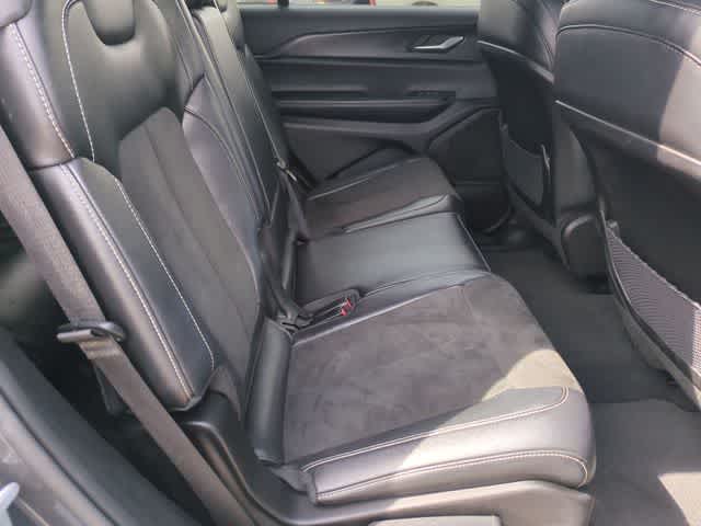 Thumbnail: 2024 Jeep Grand Cherokee L - 20