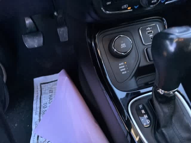 Thumbnail: 2021 Jeep Compass - 10