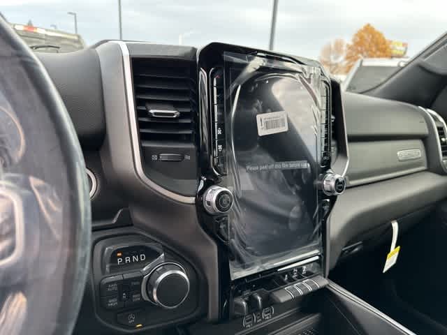 Thumbnail: 2026 RAM 1500 - 3