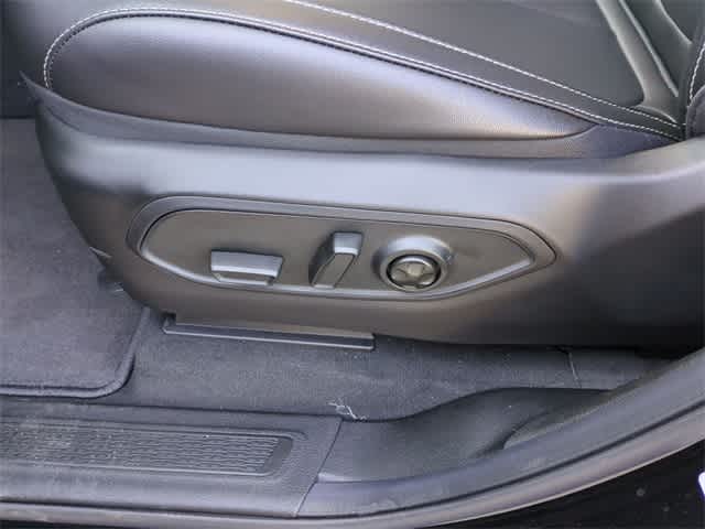 Thumbnail: 2025 Jeep Grand Cherokee L - 17