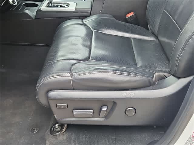 Thumbnail: 2014 Toyota Tundra - 18