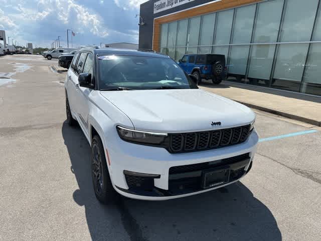Thumbnail: 2023 Jeep Grand Cherokee L - 31