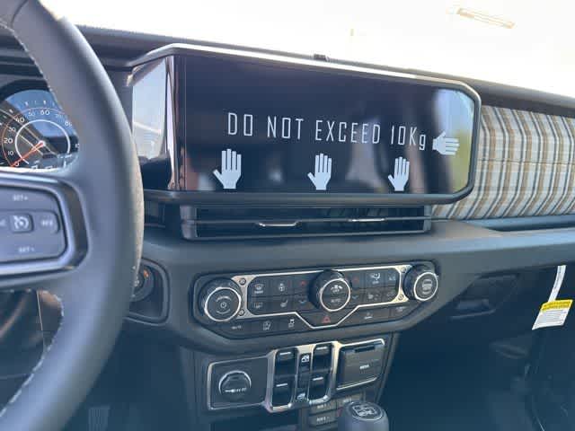 Thumbnail: 2026 Jeep Wrangler - 7