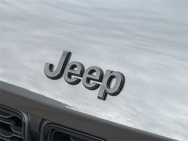 Thumbnail: 2025 Jeep Grand Cherokee - 12
