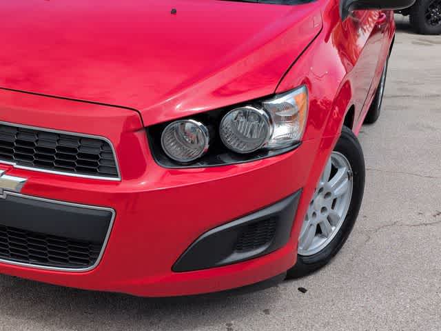Thumbnail: 2014 Chevrolet Sonic - 11