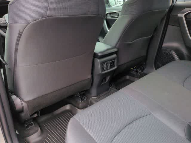 Thumbnail: 2023 Toyota RAV4 - 17