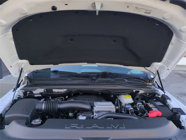 Thumbnail: 2026 RAM 1500 - 15