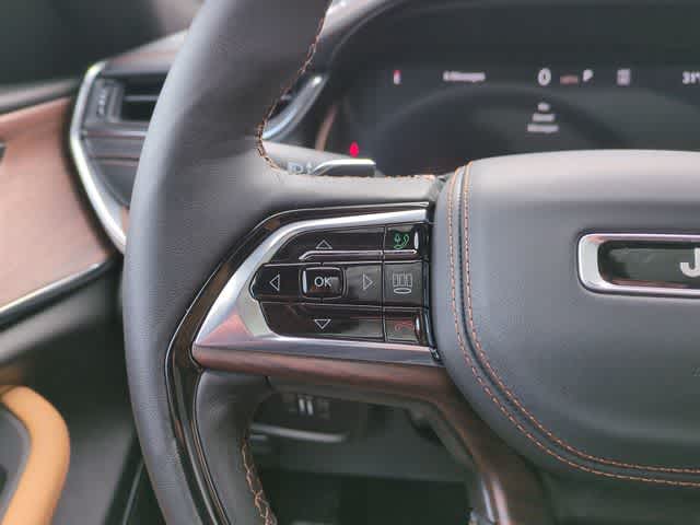 Thumbnail: 2025 Jeep Grand Cherokee - 25