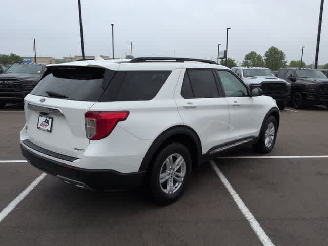 Thumbnail: 2023 Ford Explorer - 8