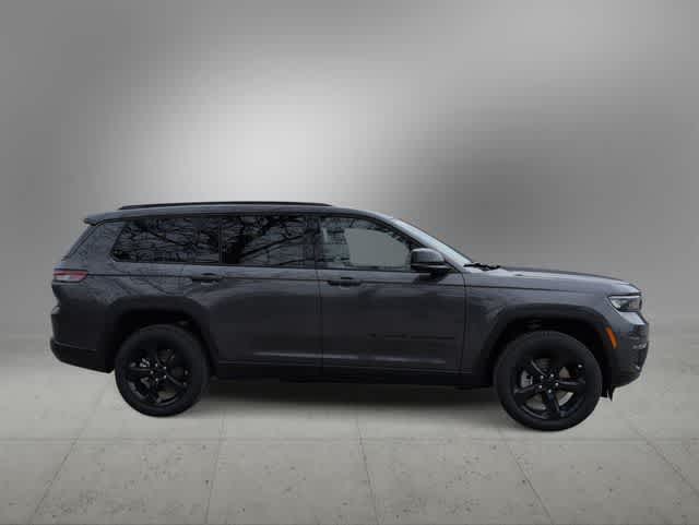 Thumbnail: 2025 Jeep Grand Cherokee L - 9