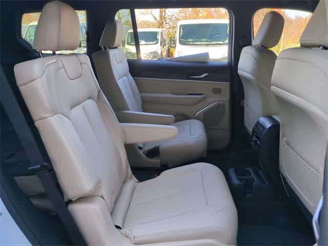 Thumbnail: 2025 Jeep Grand Cherokee L - 21