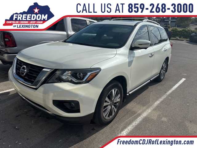 2017 Nissan Pathfinder SL -
                  Lexington, KY