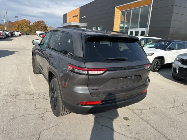 Thumbnail: 2025 Jeep Grand Cherokee - 14