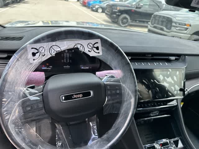 Thumbnail: 2026 Jeep Grand Cherokee - 3